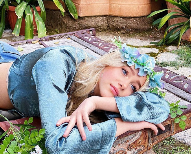 Hiện, trang cá nhân của Havanna có gần 260.000 người theo dõi. Cô gái 14 tuổi chăm chỉ đăng tải các khoảnh khắc thường ngày bên bạn bè, người thân. "Khi ai đó hỏi tôi về của thiên thần, tôi sẽ cho họ xem bức ảnh của bạn" hay "Bạn thực sự tỏa sáng trong từng bức hình" là những bình luận khen ngợi dưới loạt ảnh của 10X.