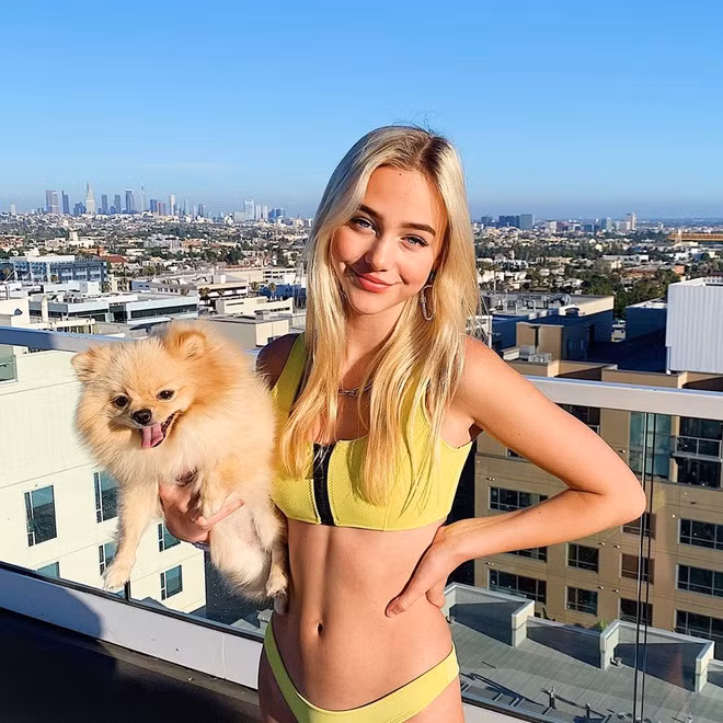 Havanna bắt đầu nổi tiếng trên mạng từ các clip hát nhép và nhảy theo nhạc. Ngoài vẻ dễ thương, khả năng nhảy múa và diễn xuất trước ống kính của 10X được nhiều người đánh giá cao.