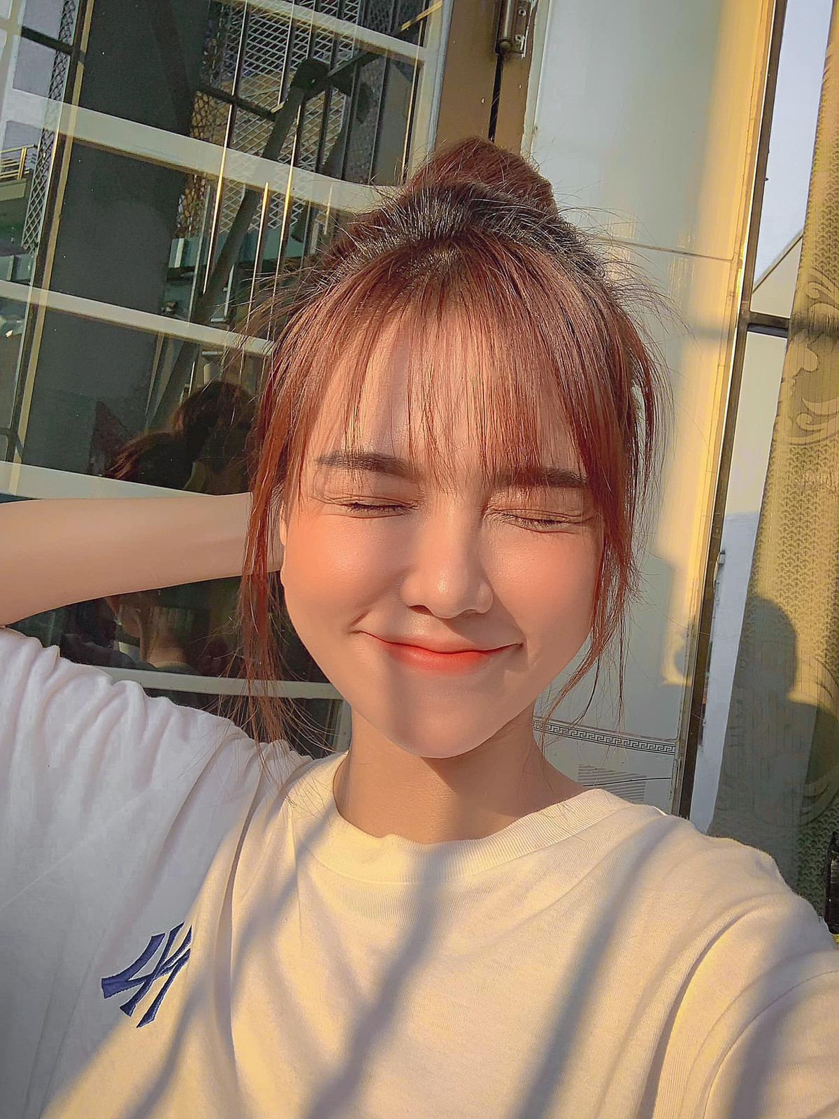 Gia Hân hiện được nhận xét là một trong những nàng WAG xinh đẹp và nóng bỏng nhất trong đội hình của tuyển Việt Nam.