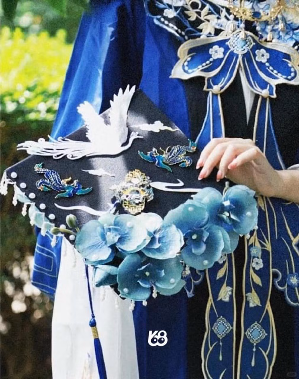 Nhiều người không khỏi xuýt xoa trước những tác phẩm này.