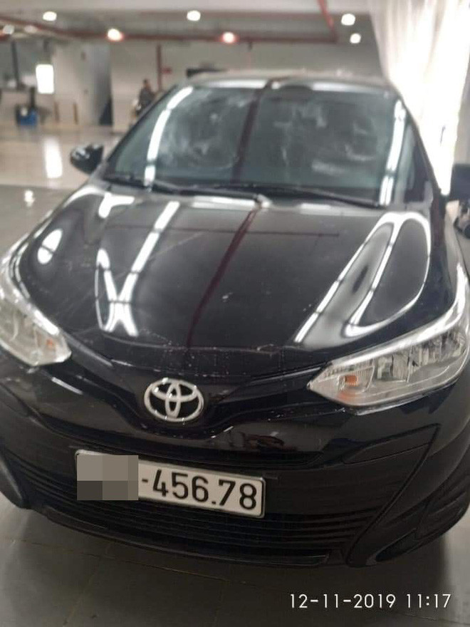 Ban tay vang trong lang co hoi, bam duoc bien so dep lap tuc ban xe-Hinh-3