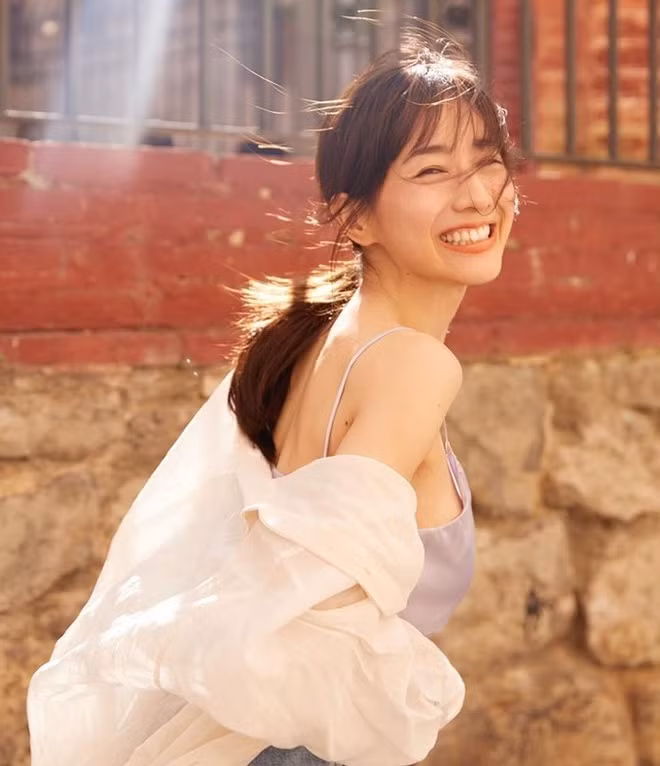 Sau khi giã từ sự nghiệp MC, Minami Tanaka đầu quân cho một công ty giải trí tại Nhật và bắt đầu thử sức với nhiều vai trò khác nhau như người mẫu, MC cho chương trình tin tức của Tokyo MX, diễn viên,....