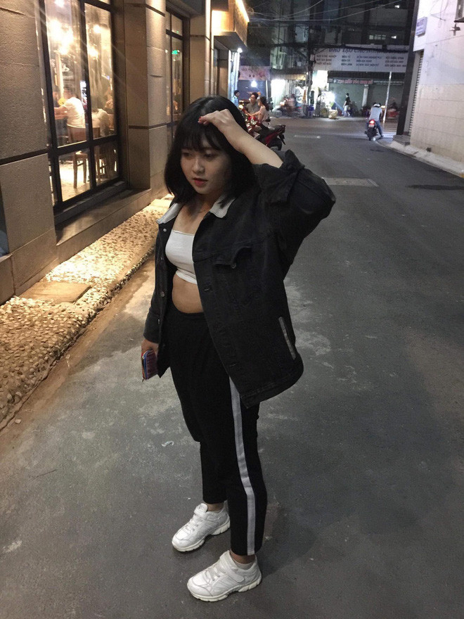 Do sau khi thi tốt nghiệp lớp 12, Thanh Vy thường xuyên đi làm thêm về muộn, ăn uống thất thường nên tăng cân không kiểm soát.