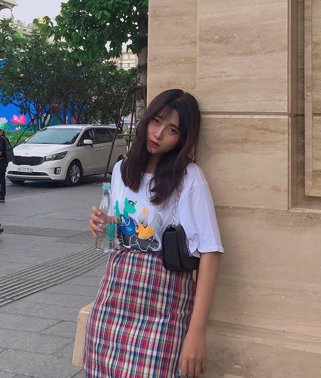 Hiện tại, 9X đang tạm gác lại kế hoạch tham gia diễn xuất để chú tâm học tập. Tuy nhiên cô vẫn tích cực tham gia các hoạt động văn nghệ trong trường để thỏa mãn niềm yêu thích của mình.