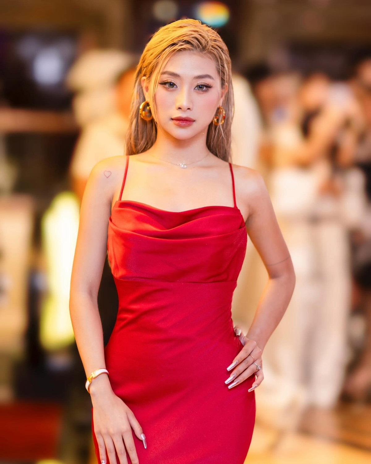 Phạm Như Phương (nickname Louis Phạm, SN 2003) là một trong những hot girl, TikToker đang nhận được nhiều sự quan tâm của cộng đồng mạng.