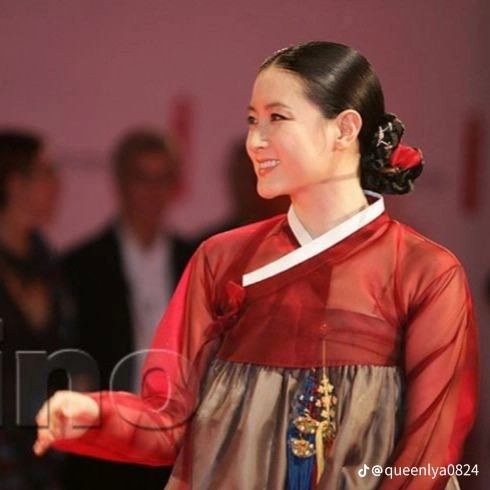 Nội dung tác phẩm xoay quanh cuộc đời Dae Jang Geum, với hành trình từ một cung nữ làm việc trong khu bếp hoàng gia vươn lên trở thành nữ ngự y đầu tiên của hoàng cung.