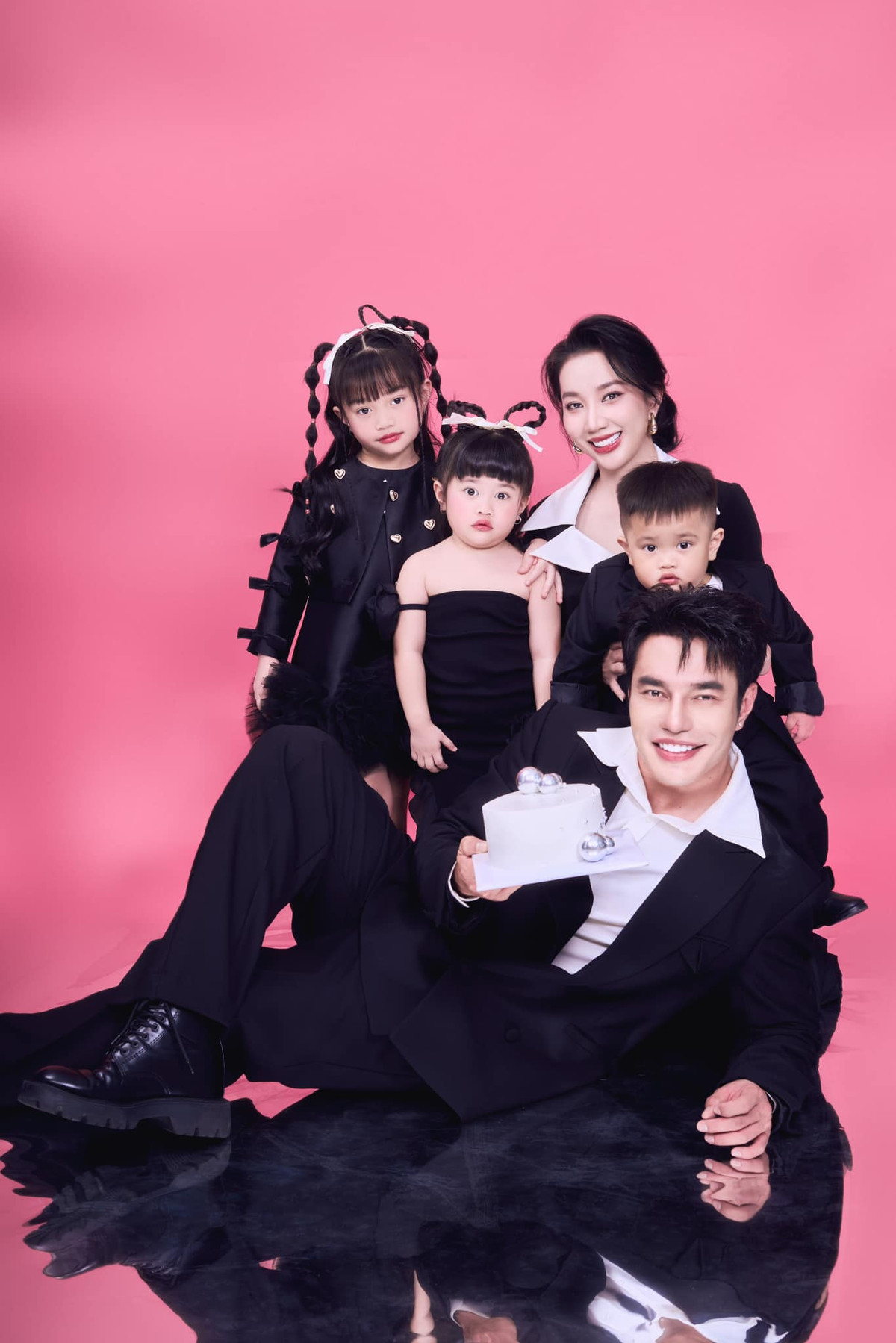 Các video được đăng tải là những hoạt động hàng ngày của Bảo Nhi, bên cạnh đó là một số video bé nhảy theo nhạc.