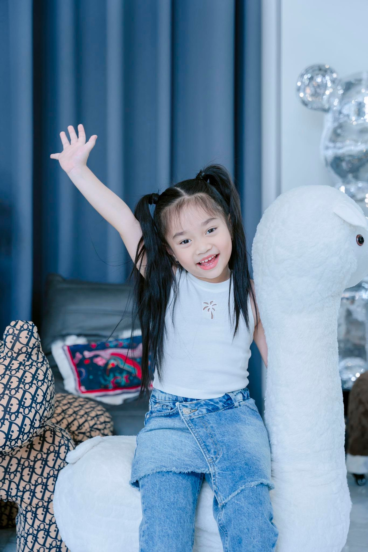 Lê Dương Bảo Lâm từng chia sẻ về mong muốn đối với các con: "Đối với tôi, tôi không cần con tôi học giỏi gì hết, chỉ cần khỏe mạnh thôi. Tôi và Quỳnh cố gắng tất cả mọi thứ để cho các con".