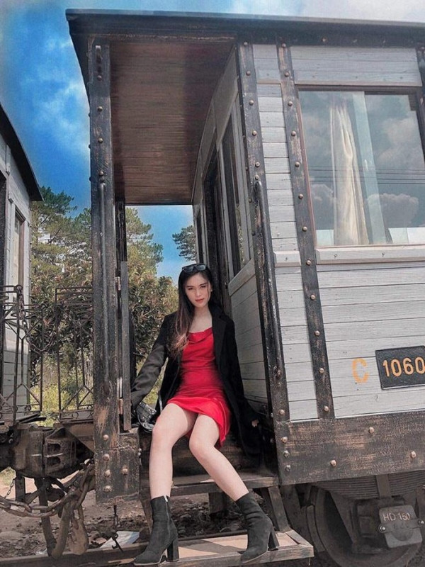 Ngọc Trâm giờ đây sở hữu ngoại hình cực xinh đẹp, ai nhìn cũng mê.