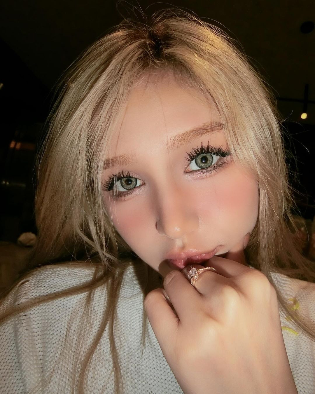 Hiện tại, ngoài việc làm mẫu ảnh, KOL, Xoài Non Xoài Non cũng tham gia vào các chương trình truyền hình thực tế, điều này giúp tên tuổi cô nàng được phủ sóng rộng hơn.