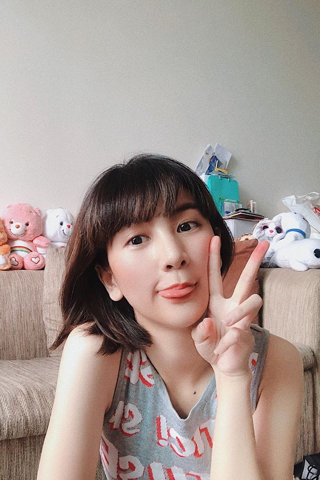 Sau khi gây sốt tại King's Cup 2019, trang cá nhân của Jantima Sae-ear nhanh chóng chạm mốc hơn 80.000 lượt theo dõi. Cô nàng cũng thường xuyên tương tác với mọi người. Hiện, hot girl cho biết vẫn đang độc thân.