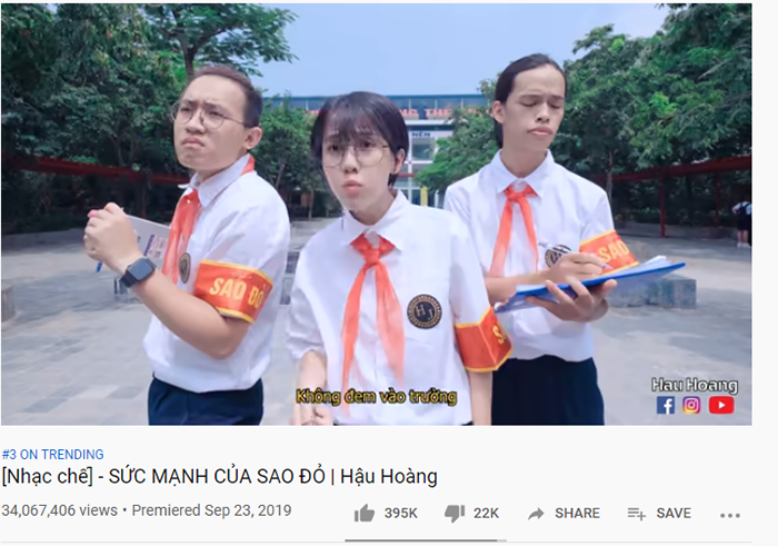 Gần đây clip "Sức mạnh của sao đỏ" do Hậu Hoàng đăng tải lên Youtube đã lên tới hơn 40 triệu lượt view, từng đứng ở vị trí thứ 1 trong top trending - hiện tại đang ở vị trí thứ 3 trong BXH dựa trên độ viral này.