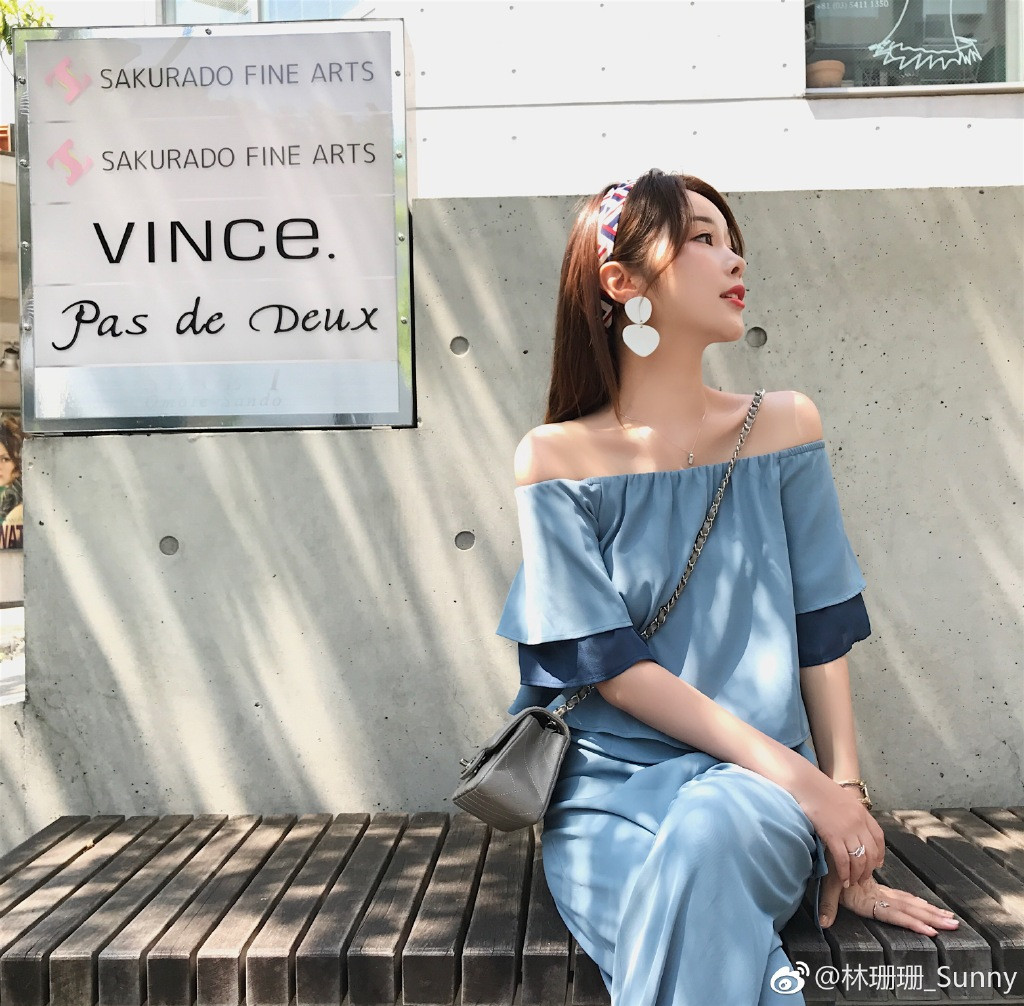 Mỗi bức ảnh mà Lâm San San đăng tải luôn nhận về rất nhiều lượt tương tác từ netizen xứ Trung.