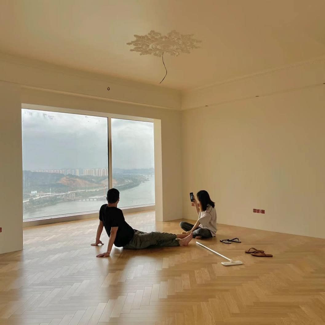 Khi nhà đã hoàn thiện sàn.