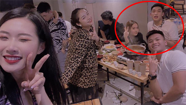 Cách đây không lâu, cầu thủ Trọng Đại đăng tải một bức hình tụ tập bạn bè trên Facebook cá nhân, đáng chú ý trong ảnh còn có sự xuất hiện của "cô chủ tiệm nail" Huyền My, bạn gái tin đồn của Quang Hải khiến dân mạng tò mò về mối quan hệ của hai người.