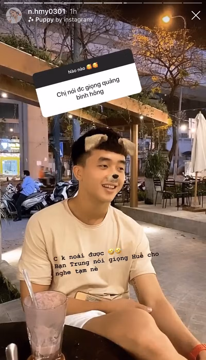 Không chỉ có Trọng Đại, "cô chủ tiệm nail" còn thân thiết với một cầu thủ khác của CLB Viettel đang được cho CLB Huế mượn là Trần Danh Trung....