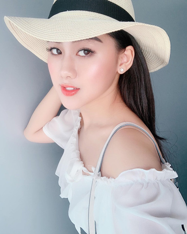 Hiện tại, Ngọc Mai là gương mặt mẫu ảnh khá nổi ở Hà Nội.