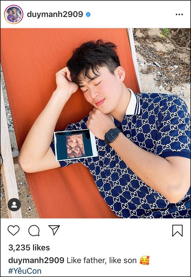 Hậu vệ Duy Mạnh cũng tiết lộ con đầu lòng của cả hai là bé trai qua dòng trạng thái trên trang cá nhân.