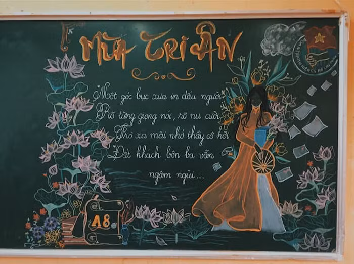 Phong trào làm báo tường ngày 20/11 đã có từ rất lâu và đã trở nên quen thuộc, đôi khi có phần nhàm chán. Chính bởi vậy, mới đây, hình ảnh báo tường được thực hiện hoàn toàn bằng phấn trên nền bảng xanh khiến nhiều người thích thú.