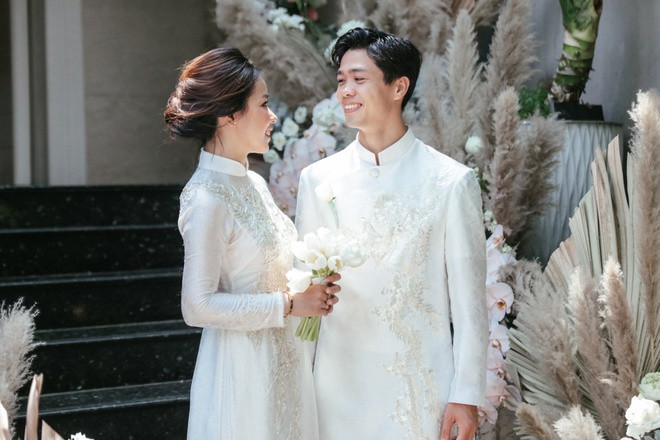 Soi dàn WAGs Việt Nam trong ngày cưới, ai cũng nổi bần bật Soi dan WAGs Viet Nam trong ngay cuoi, ai cung noi ban bat