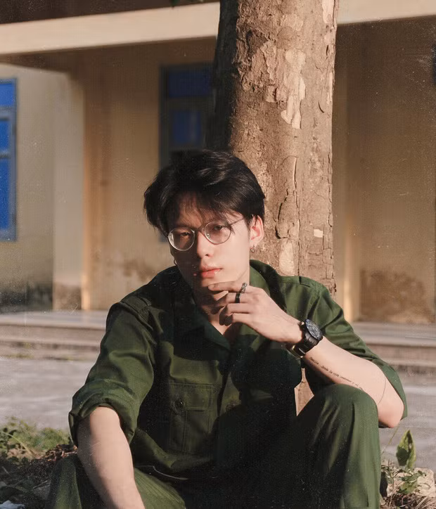 Hot boy quan su truong NEU moi nhap hoi trai dep la ai?