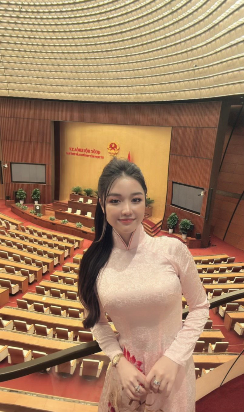 Mỹ Hoa sở hữu nhan sắc xinh đẹp, ngọt ngào.