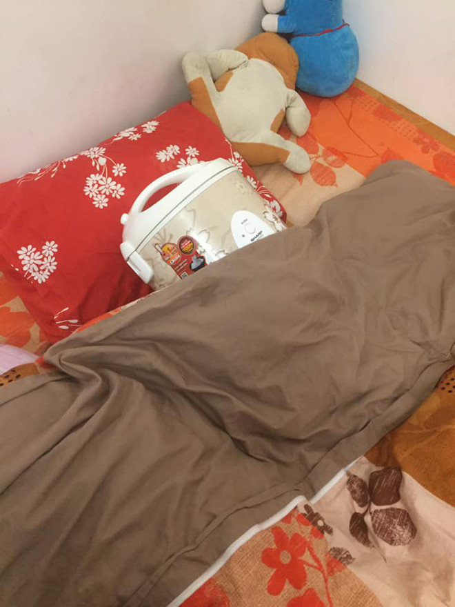 Trong số hơn 174 nghìn lượt tham gia, phần lớn là do hiếu kỳ hoặc thấy trend mới này dù hơi kỳ quặc nhưng cũng có phần hài hước. Theo đó, người tham gia group về trend mới này sẽ được hướng dẫn chi tiết cách sử dụng nồi cơm điện, kiến thức bảo dưỡng nồi cơm điện.