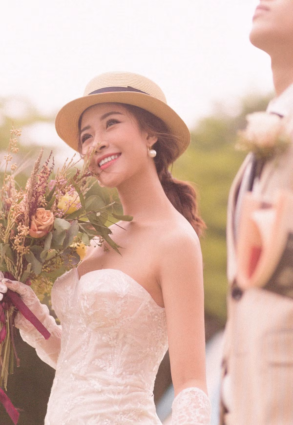 Theo một số nguồn tin, đám cưới của cặp đôi sẽ được tổ chức vào ngày mùng 6 tết âm lịch.