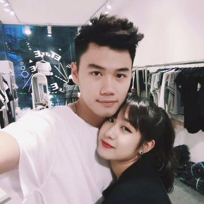 Trùng Sơn - Trang Lou là cặp đôi đình đám trên mạng xã hội, họ yêu nhau từ những năm cấp 3 và có cái kết vô cùng viên mãn, mới đây cặp đôi chi 5 tỷ mua siêu xe Maserati khiến ai nấy đều phải trầm trồ.