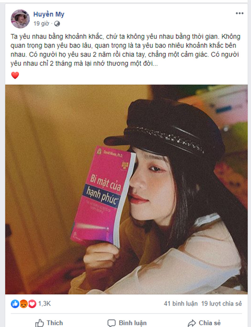 Trước đó Huyền My, bạn gái Quang Hải cũng đăng tải trạng thái cà khịa cực mạnh trên mạng xã hội. Cô cho rằng: "Không quan trọng yêu bao lâu, quan trọng là yêu bao khoảnh khắc bên nhau" như ngầm ám chỉ Nhật Lê.
