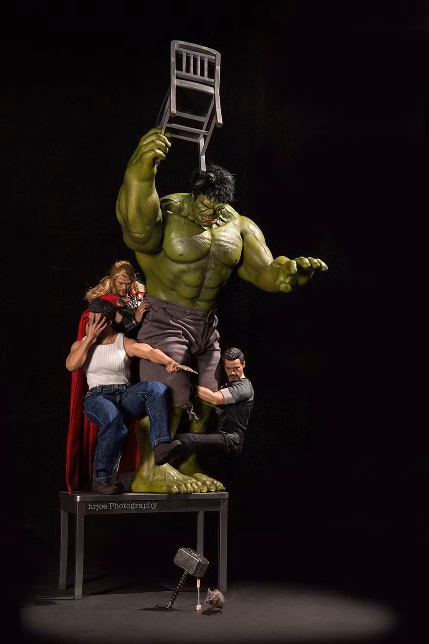 Tưởng chừng các siêu anh hùng không sợ bất cứ một thứ gì nhưng có vẻ họ cũng giống chúng ta: sợ chuột. Họ có một cách bẫy chuột khá hay, dùng búa của Thần Sấm Thor.