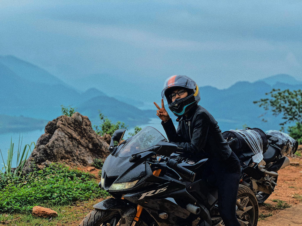 Mới đây, Nhật Lê chính thức đổi trạng thái trên trang cá nhân thành "độc thân", đây được cho là hành động ngầm xác nhận việc cô đã chia tay Quang Hải.