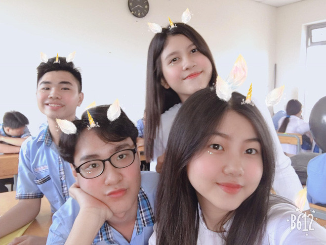 Thùy Linh cũng không quên gửi lời cảm ơn đến những ai đã bày tỏ sự ngưỡng mộ cô vì câu chuyện dậy thì thành công. Với cô bạn, mọi lời khích lệ đều có ý nghĩa to lớn giúp Linh càng thêm mạnh mẽ!