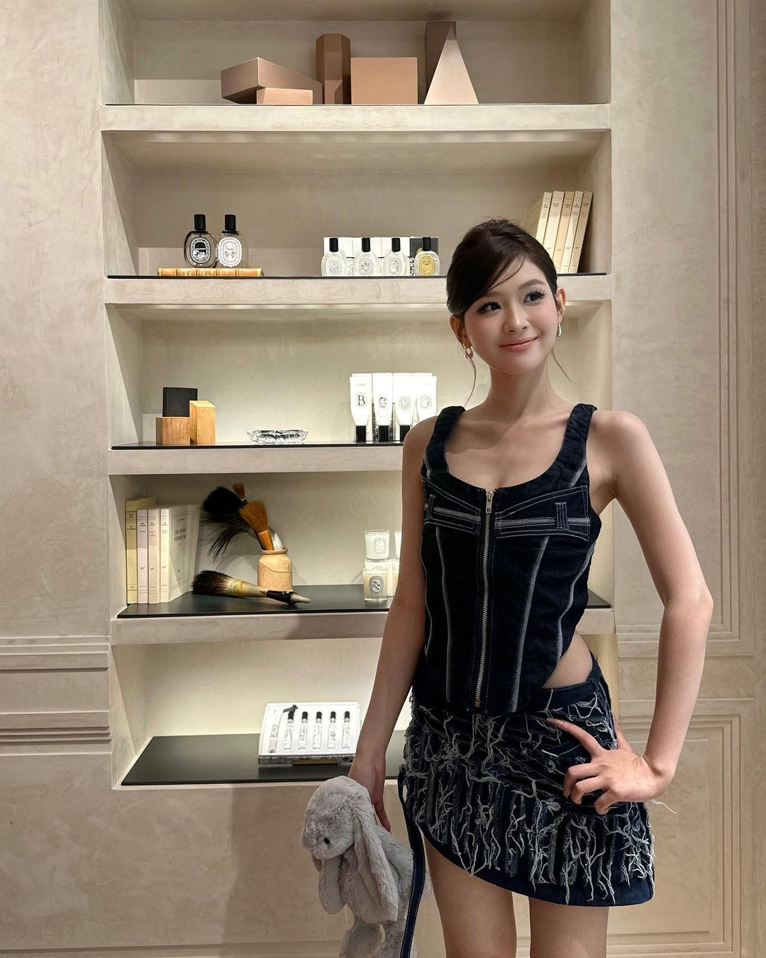 Nàng Tiktoker thường thay đổi hình ảnh với nhiều phong cách khác nhau.