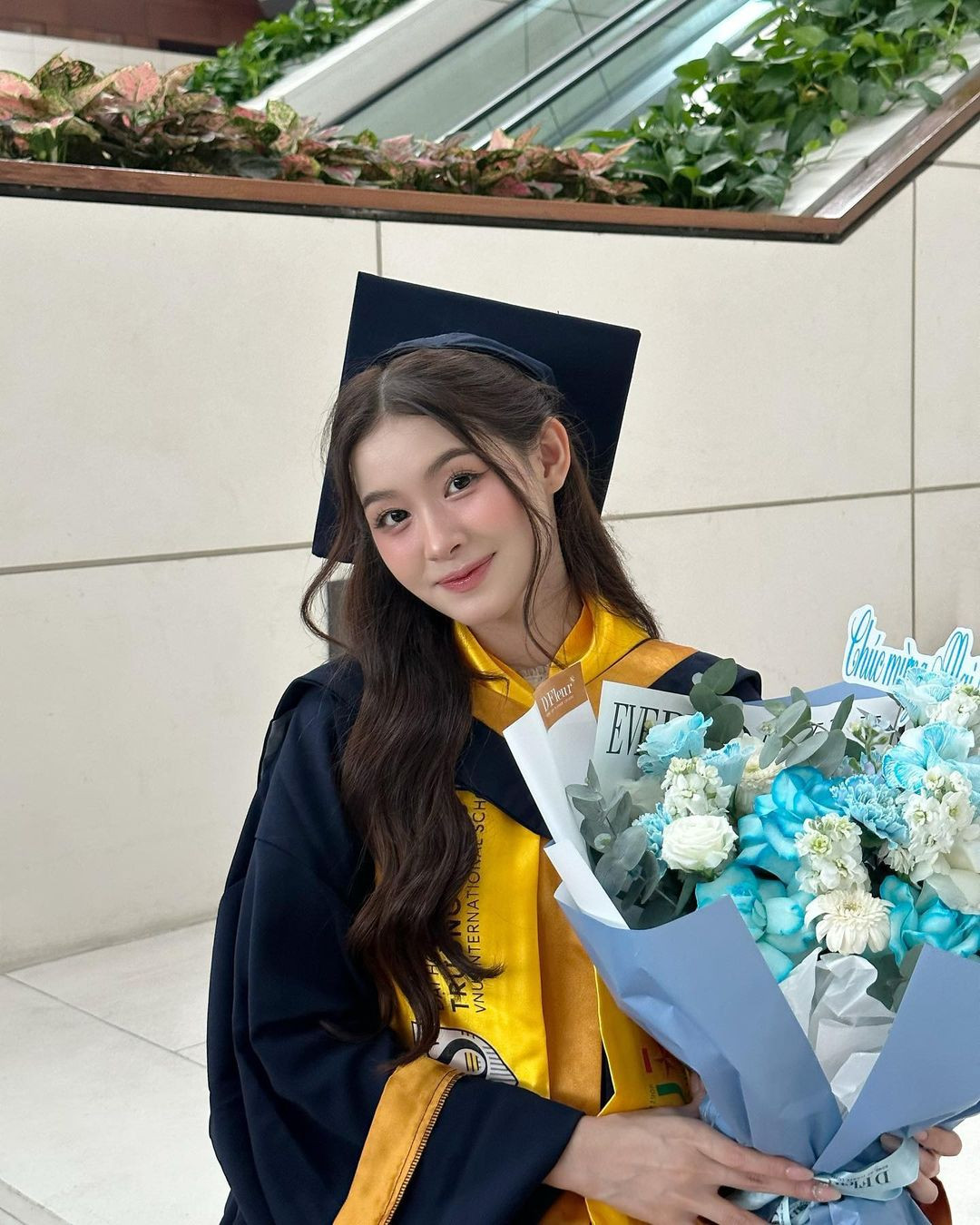 Mới đây, nàng Tiktoker gen Z vừa mới khoe ảnh tốt nghiệp Trường Quốc Tế - ĐHQGHN.