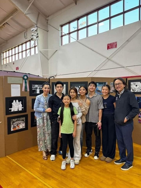 Từ một nữ VĐV được nhiều người ủng hộ, chỉ sau nửa năm, Phạm Như Phương tuổi 20 đang đối mặt với khủng hoảng chưa từng có. Ban đầu, cô nàng bị tố sống phông bạt khi lấy hình ảnh của người khác đăng tải lên trang cá nhân của mình để thể hiện lối sống sang chảnh.