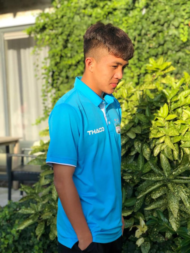 Tại vòng loại U19 châu Á vừa qua, Thanh Khôi có pha ghi bàn từ ngoài vòng cấm ở phút thứ 64, đem lại bàn thắng đầu tiên trong chiến thắng 3-0 của U19 Việt Nam trước U19 Mông Cổ vô cùng ấn tượng.