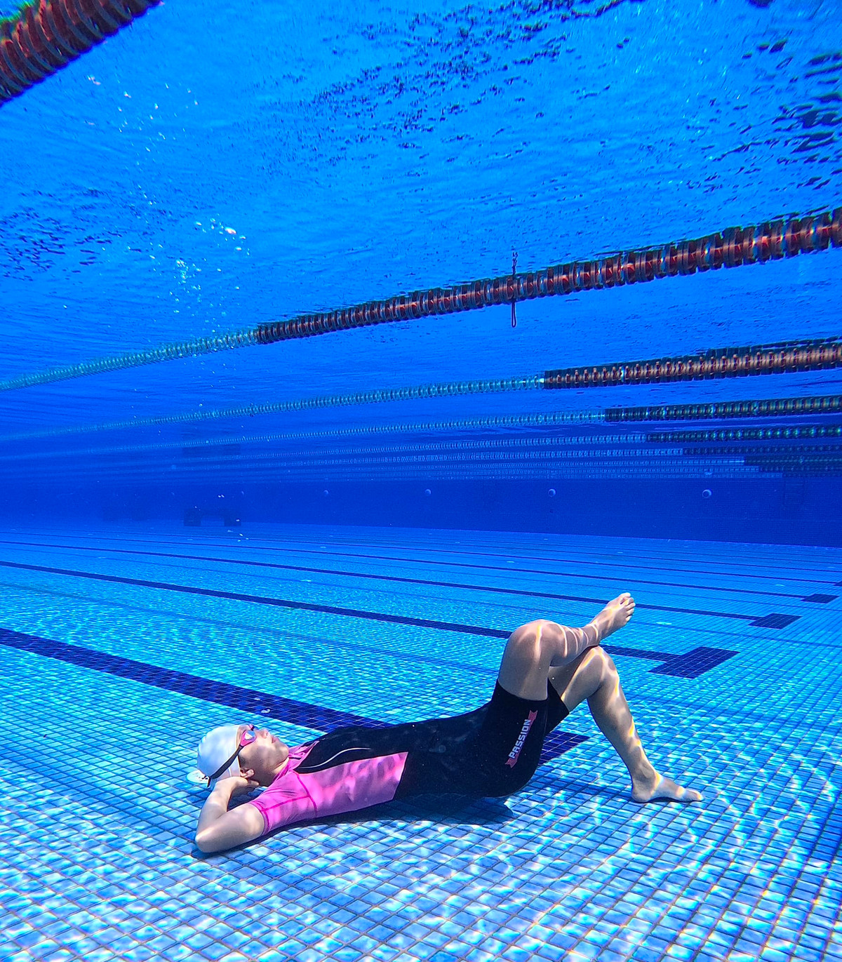 Kình ngư Ánh Viên tuyển người tìm kho báu, netizen ào ào “ứng tuyển“ - Hình 4 Kinh ngu Anh Vien tuyen nguoi tim kho bau, netizen ao ao “ung tuyen“-Hinh-4