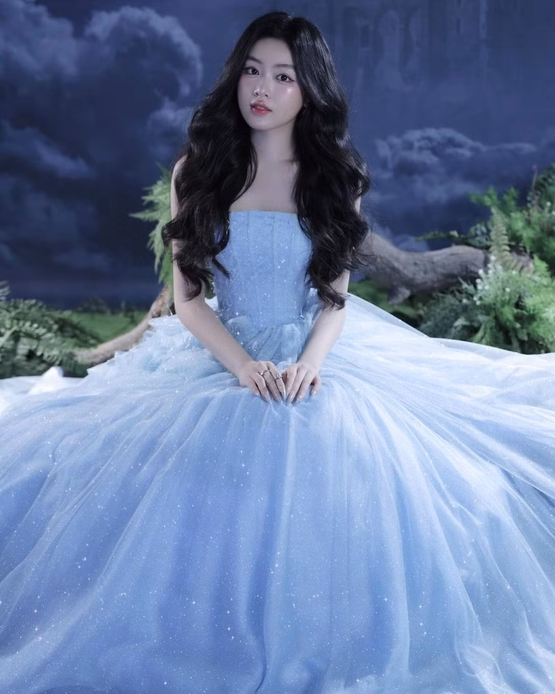 Ngoài nhan sắc xinh xắn, ái nữ nhà Quyền Linh cũng được biết đến với thành tích học tập đáng nể.