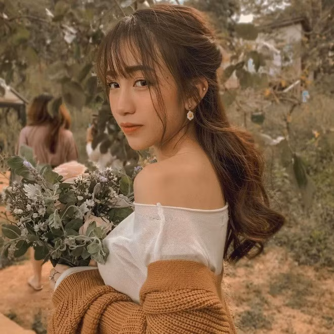 Ai nu nha Minh Nhua “hack tuoi” cuc dinh khien kho ai nhan ra