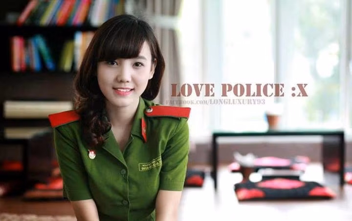 Vẻ đẹp ngây thơ, trong sáng, khuôn mặt dễ thương của Bích Moon khiến cô nàng được rất nhiều người chú ý trong thời gian qua.