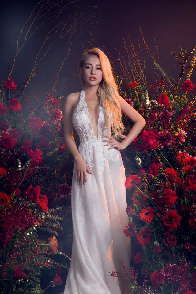 Không chỉ Ngọc Trinh, chỉ vài ngày trước, Ngân 98 đòi tát "trẹo quai hàm" hot girl "bắp cần bơ".