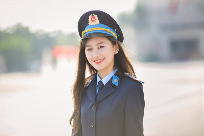 Đồng Hoàng Anh (sinh năm 1998) hiện là sinh viên năm 3 chuyên ngành Tư pháp Hình sự, Học viện Cảnh sát nhân dân.