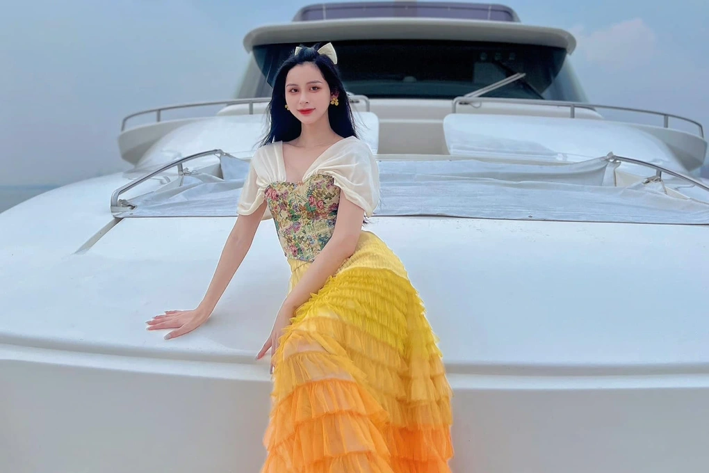 Không biết tương lai, Tường Vi có quay lại con đường hoạt động người mẫu hay không, nhưng hiện tại, cô hài lòng với cuộc sống của mình.