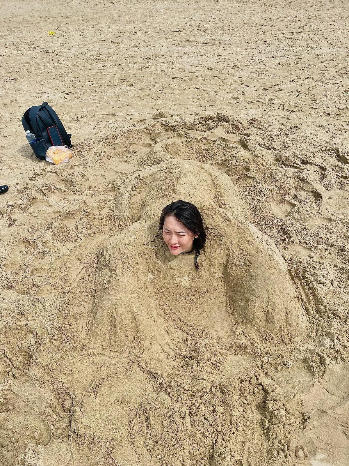 Cá sấu lên bờ...