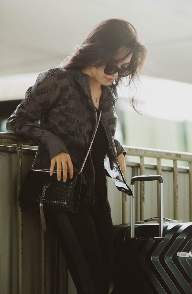 Được biết Vũ Thanh Quỳnh và Alan Phạm có chuyến công tác ở Huế cùng nhau theo lời mời từ một thương hiệu thời trang.