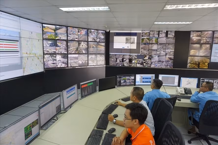 Phat nguoi bang camera tren 14 tuyen duong o TP.HCM-Hinh-2