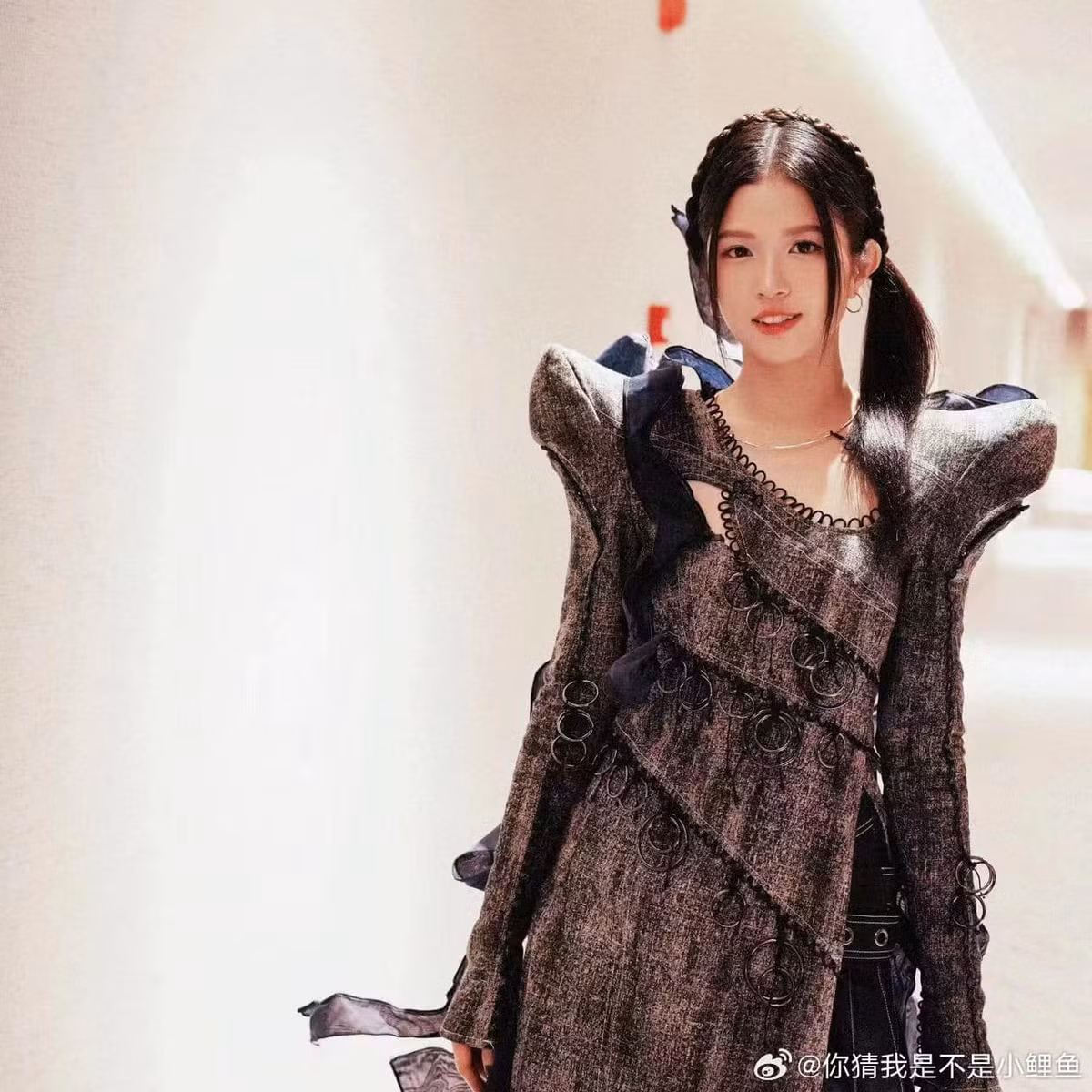 Gần đây, thông tin việc nữ ca sĩ Suni Hạ Linh tham gia "Đạp gió 2024" tại Trung Quốc đã thu hút sự quan tâm của rất nhiều người.