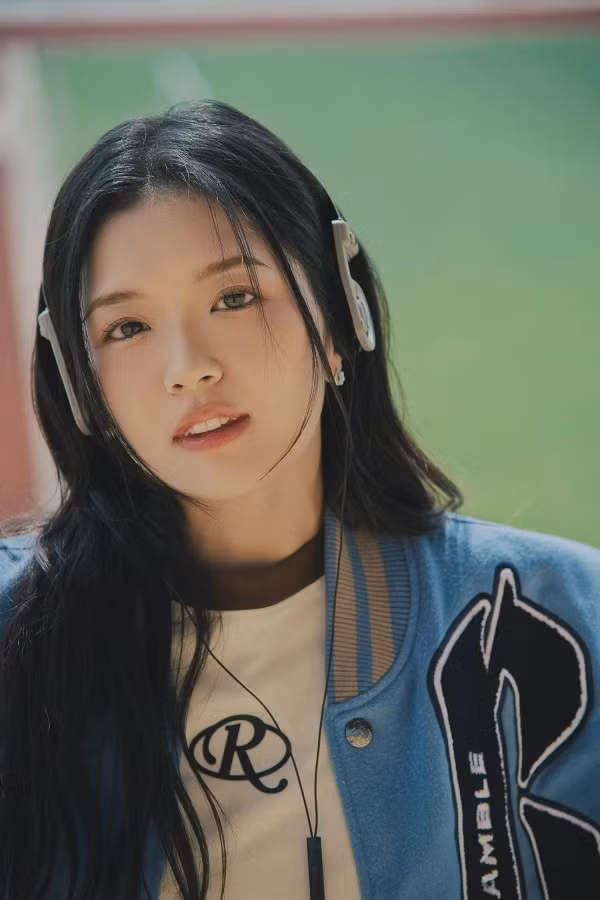 Suni Hạ Linh là chủ nhân của rất nhiều bản hit như "không sao mà em đây rồi", "em đã biết", "ngỏ lời", "cảm nắng".