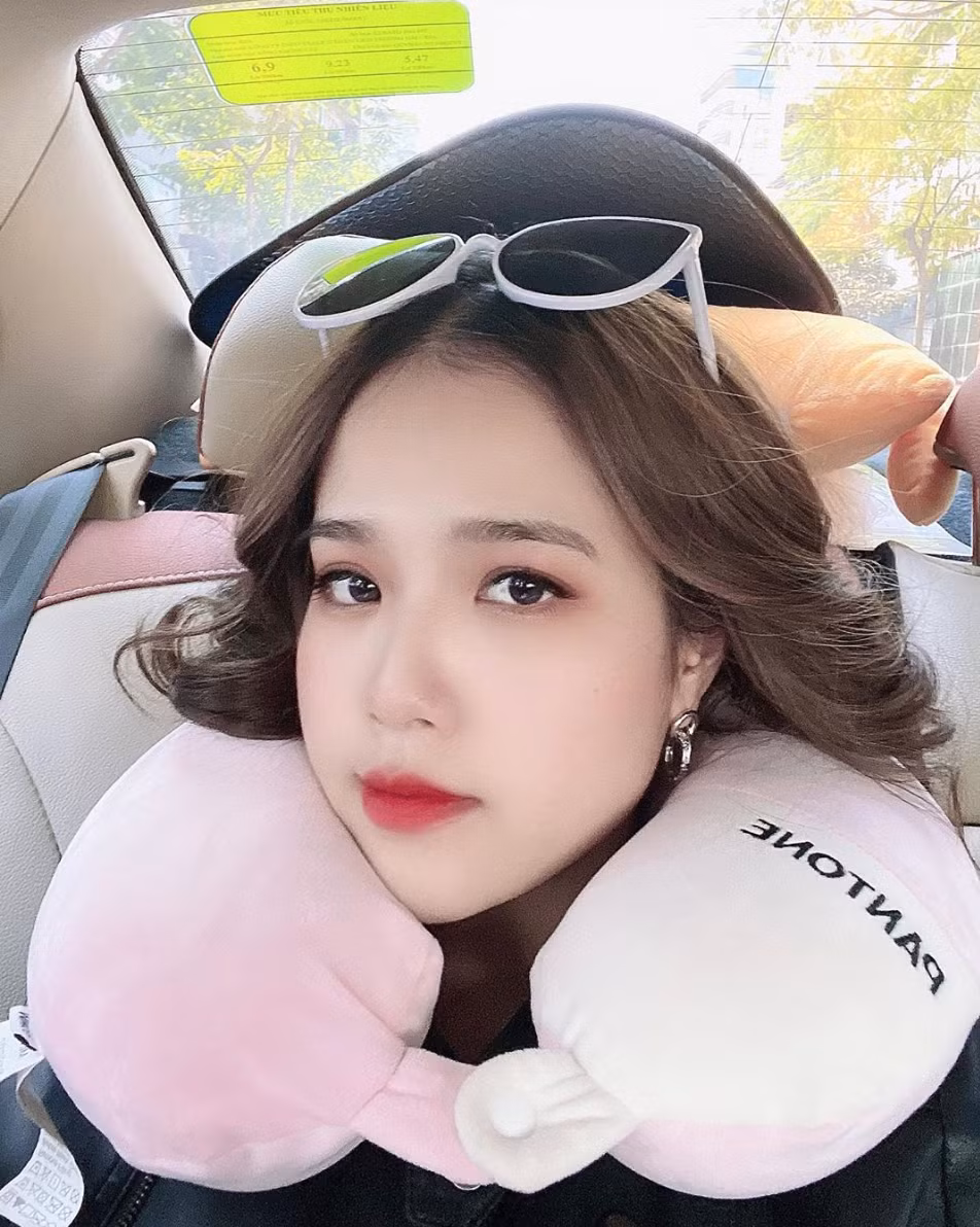 Nhan sac “khong xoang” cua co gai duoc Quang Hai nhan “Anh thuong vo“